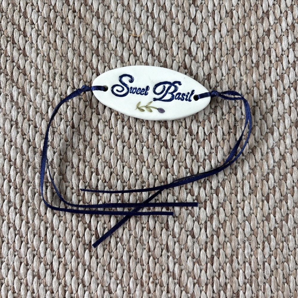 Longaberger Sweet Basil Basket Tie-On Consultant Gift
